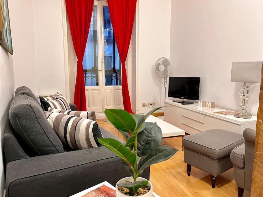 Apartamento Alojamiento Entero Centro: Piso . Chueca Madrid Exterior foto