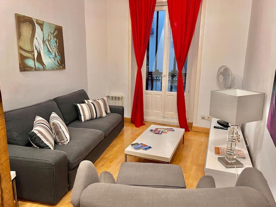 Apartamento Alojamiento Entero Centro: Piso . Chueca Madrid Exterior foto