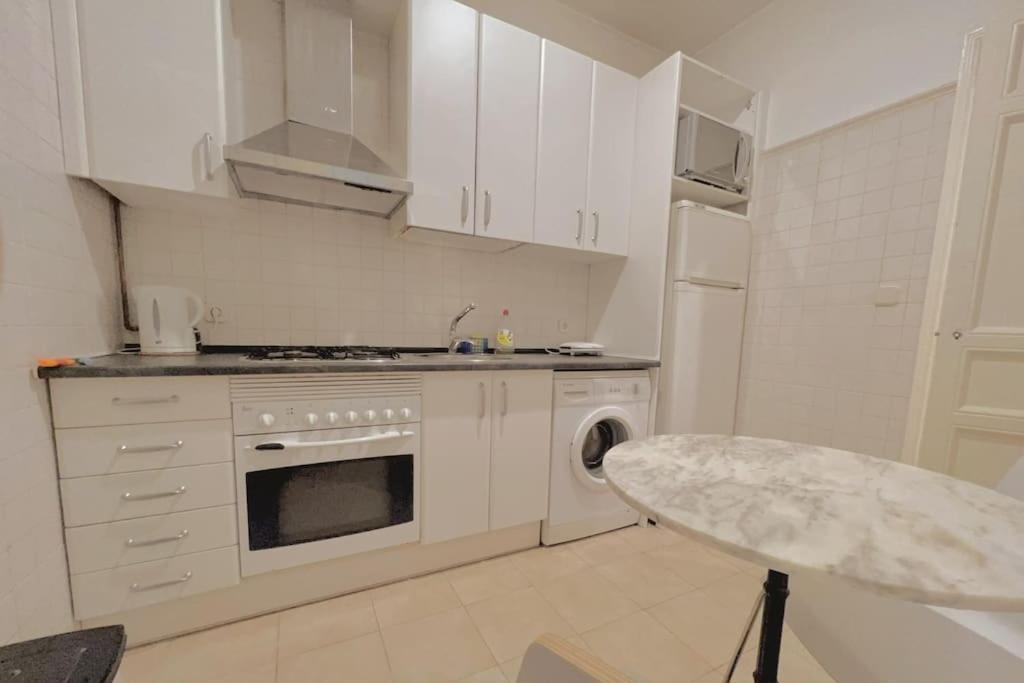 Apartamento Alojamiento Entero Centro: Piso . Chueca Madrid Exterior foto
